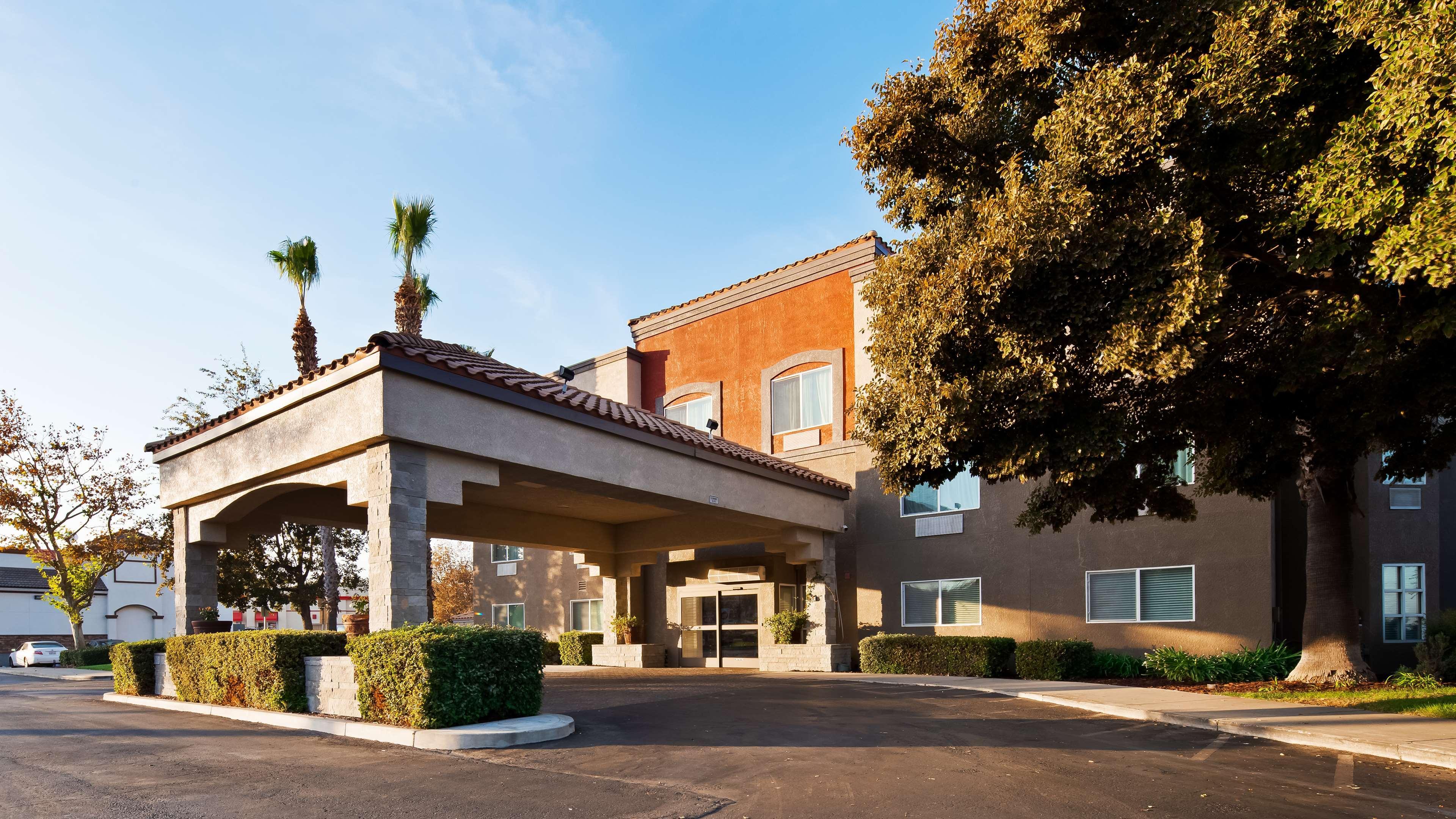 Best Western Plus Villa Del Lago Inn Patterson Eksteriør billede
