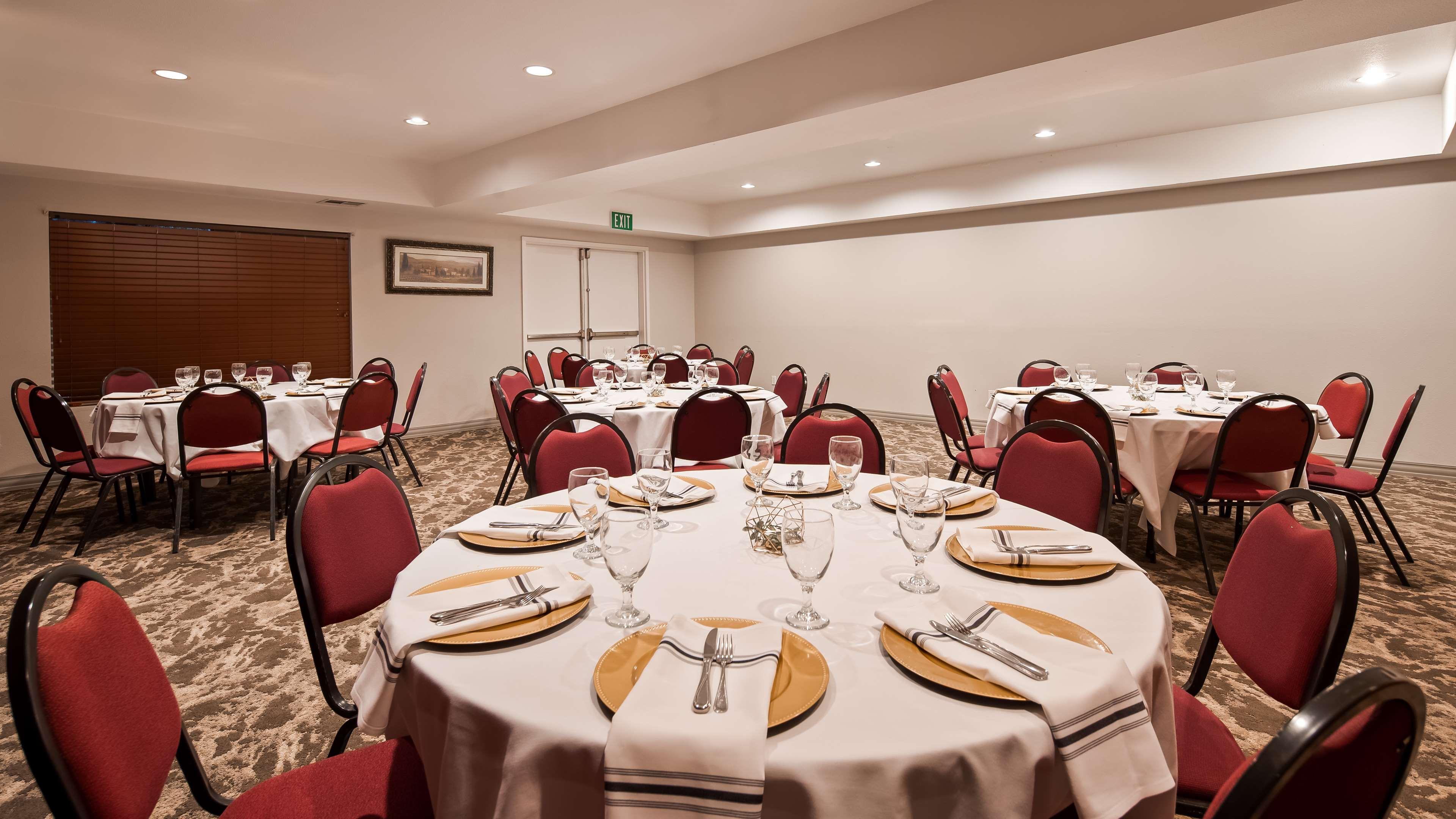 Best Western Plus Villa Del Lago Inn Patterson Eksteriør billede