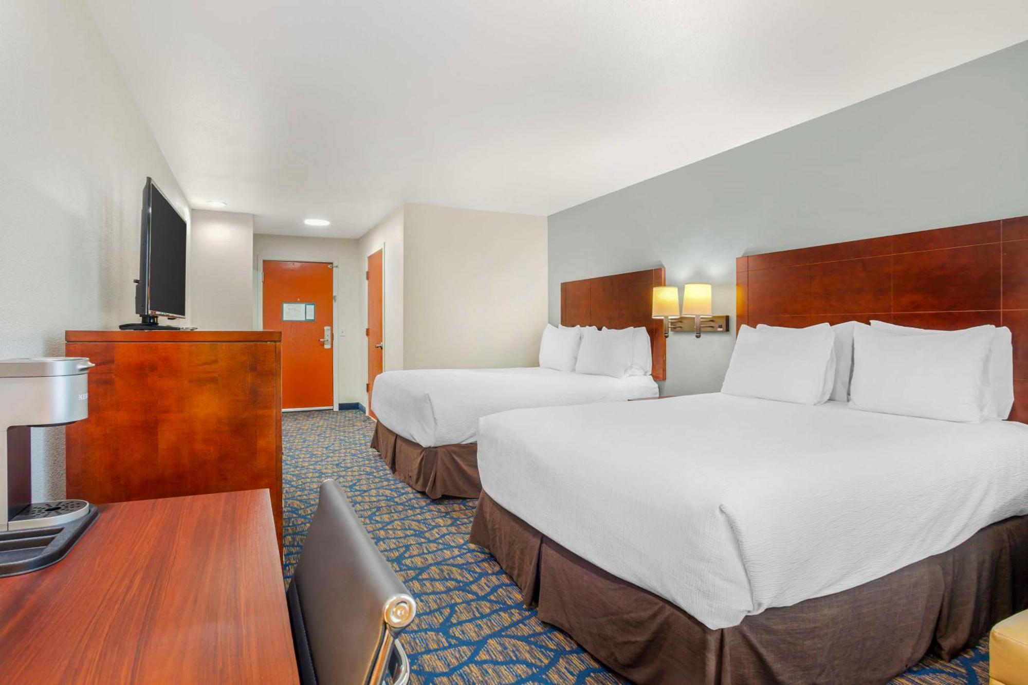 Best Western Plus Villa Del Lago Inn Patterson Eksteriør billede