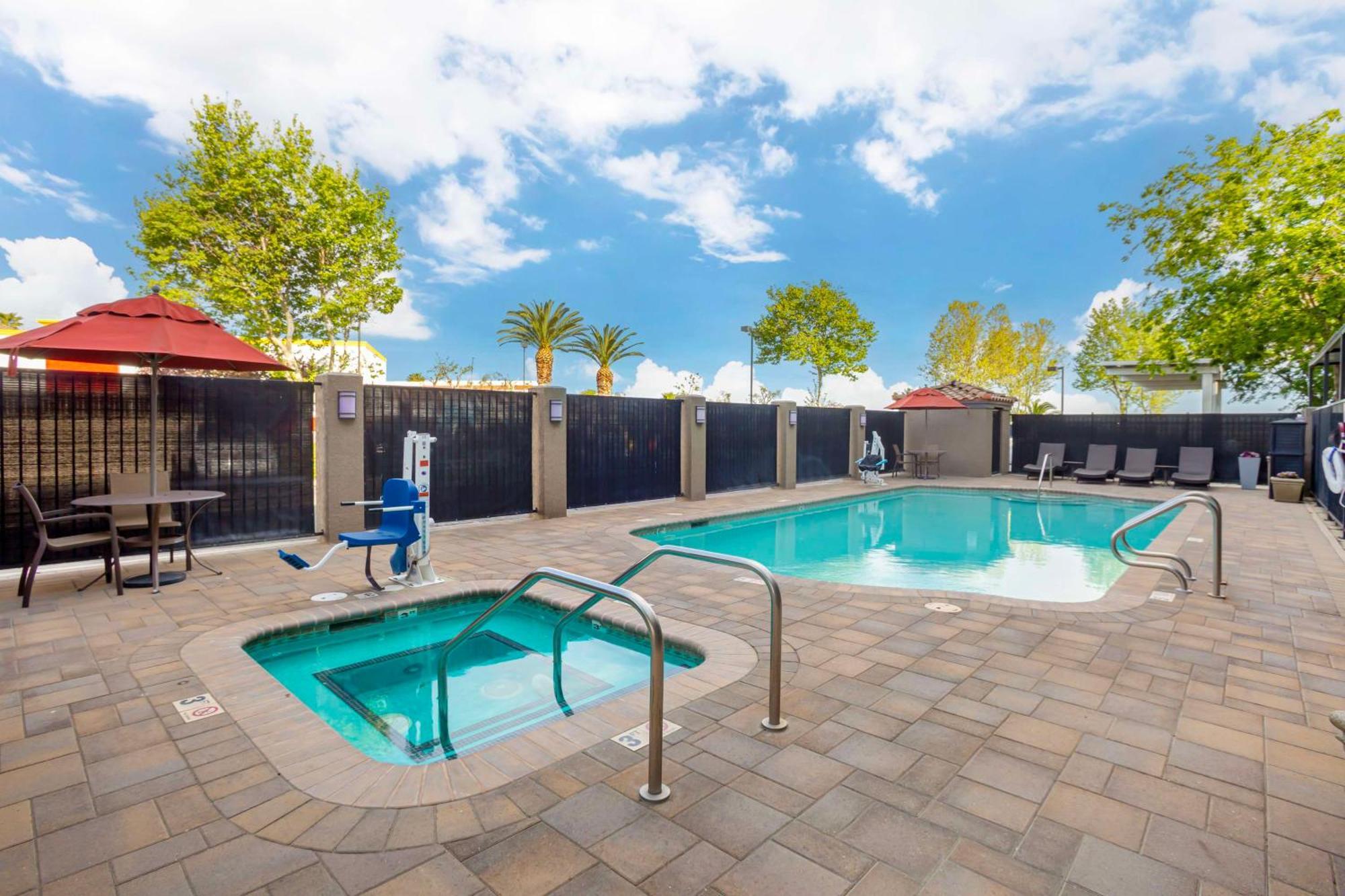 Best Western Plus Villa Del Lago Inn Patterson Eksteriør billede